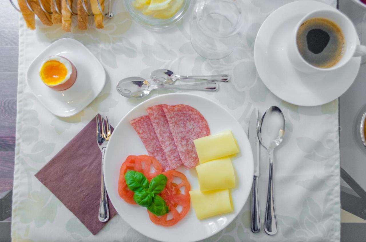 Dimora Novecento Bed & Breakfast เปสการา ภายนอก รูปภาพ